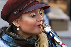 Street Singer